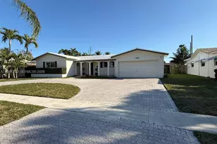 4450 NW 9th St, Coconut Creek, FL 33066 - Photo 8
