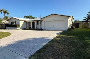 4450 NW 9th St, Coconut Creek, FL 33066 - Photo 2