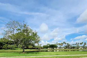241 NW 154 Ave, Pembroke Pines, FL 33028 - Photo 2
