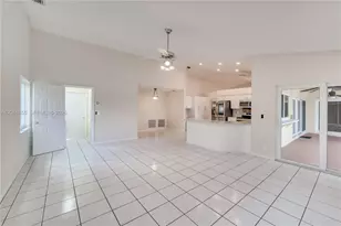 360 NW 107th Ave, Plantation, FL 33324 - Photo 14