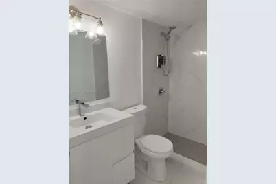 5435 W 24th Ave #63, Hialeah, FL 33016 - Photo 8