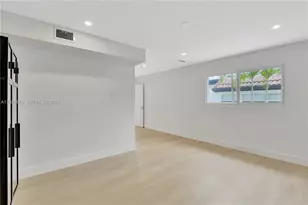 1720 SW 23rd Ave, Fort Lauderdale, FL 33312 - Photo 38