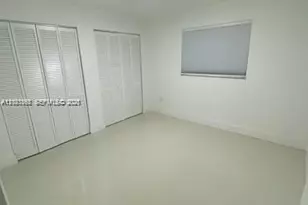 10000 NW 80th Ct, Hialeah Gardens, FL 33016 - Photo 6
