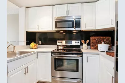 5200 NW 31st Ave #153, Fort Lauderdale, FL 33309 - Photo 6