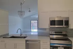 1724 NW 73rd Ave, Plantation, FL 33313 - Photo 8