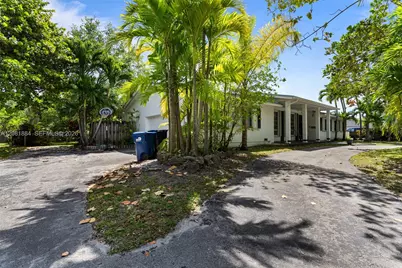 14645 SW 83rd Ave, Palmetto Bay, FL 33158 - Photo 4