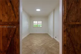 20425 SW 319th St, Homestead, FL 33030 - Photo 6