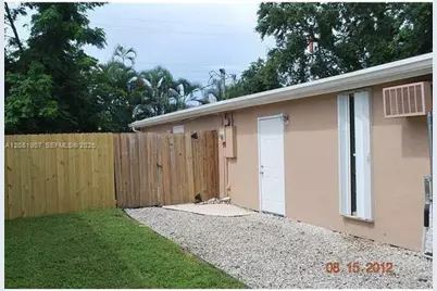 4041 SW 50th St, Dania Beach, FL 33314 - Photo 2