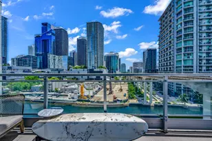 92 SW 3rd St, Miami, FL 33130 - Photo 10