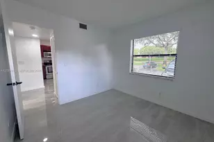 10325 NW 11th St, Pembroke Pines, FL 33026 - Photo 26
