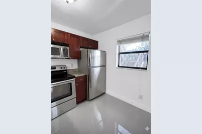 10325 NW 11th St #101, Pembroke Pines, FL 33026 - Photo 4