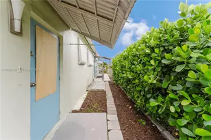 5737 Grant St, Hollywood, FL 33021 - Photo 18