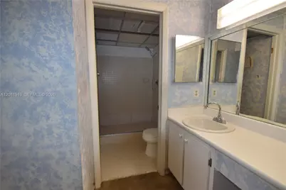 10761 W Clairmont Cir #108, Tamarac, FL 33321 - Photo 16