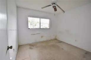 10761 W Clairmont Cir, Tamarac, FL 33321 - Photo 8