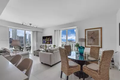 1900 N Bayshore Dr #2111, Miami, FL 33132 - Photo 10