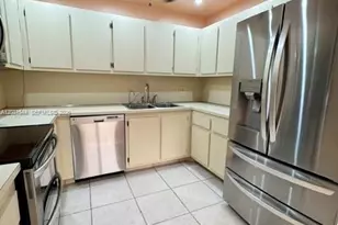 1840 Bayberry Dr, Pembroke Pines, FL 33024 - Photo 10