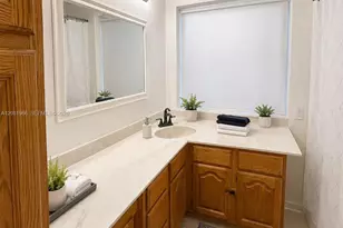 204 SW 7th Ave, Hallandale Beach, FL 33009 - Photo 22