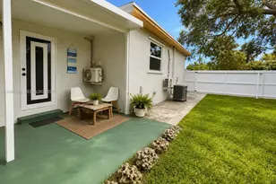 204 SW 7th Ave, Hallandale Beach, FL 33009 - Photo 14