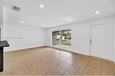 7490 NW 23rd St #0, Sunrise, FL 33313 - Photo 8