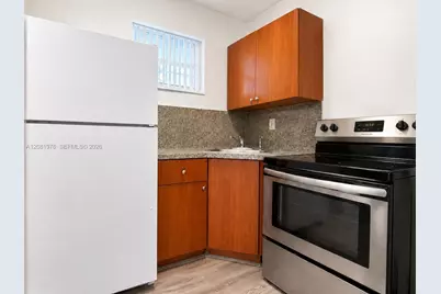 6950 NW 8th Ave #5, Miami, FL 33150 - Photo 6