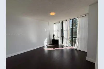 1000 Parkview Dr #531, Hallandale Beach, FL 33009 - Photo 10