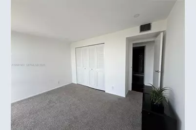 1000 Parkview Dr #531, Hallandale Beach, FL 33009 - Photo 14