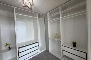 1000 Parkview Dr, Hallandale Beach, FL 33009 - Photo 22