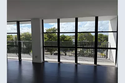 1000 Parkview Dr #531, Hallandale Beach, FL 33009 - Photo 2