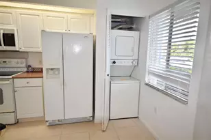 1650 SW 124th Terrace, Pembroke Pines, FL 33027 - Photo 8