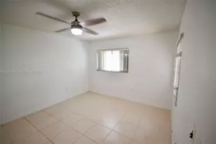 1650 SW 124th Terrace, Pembroke Pines, FL 33027 - Photo 18