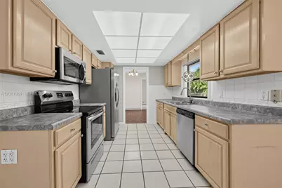 2931 S Seacrest Blvd, Boynton Beach, FL 33435 - Photo 6