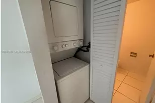 9764 NW 4th Ln, Miami, FL 33172 - Photo 10