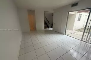 9764 NW 4th Ln, Miami, FL 33172 - Photo 4