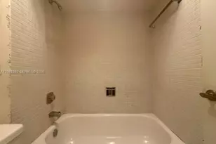9764 NW 4th Ln, Miami, FL 33172 - Photo 12