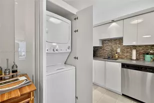 1865 Brickell Ave, Miami, FL 33129 - Photo 20