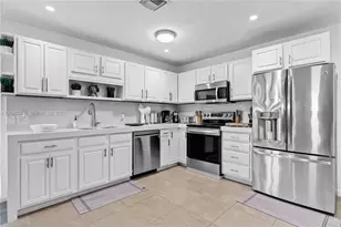 1430 NE 11th St, Homestead, FL 33033 - Photo 14