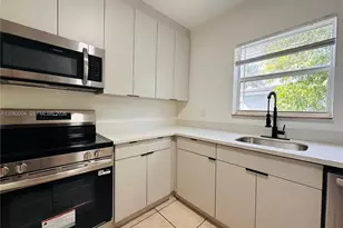 573 NE 82nd St, Miami, FL 33138 - Photo 10