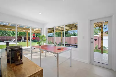 1360 NE 138th St, North Miami, FL 33161 - Photo 24