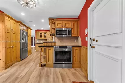 2533 NE 35th Dr, Fort Lauderdale, FL 33308 - Photo 18