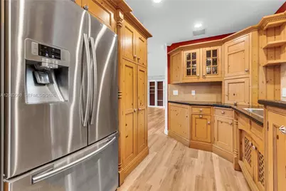 2533 NE 35th Dr, Fort Lauderdale, FL 33308 - Photo 14