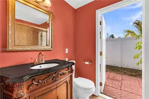 2533 NE 35th Dr, Fort Lauderdale, FL 33308 - Photo 32