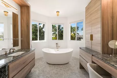 2181 N Bay Rd, Miami Beach, FL 33140 - Photo 8