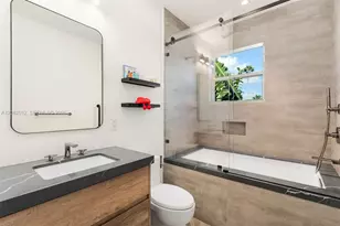 2181 N Bay Rd, Miami Beach, FL 33140 - Photo 24