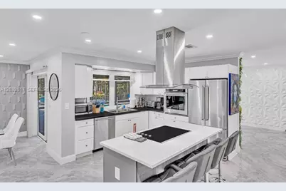 2191 SW 27th Ln, Fort Lauderdale, FL 33312 - Photo 4