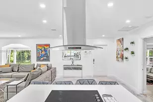 2191 SW 27th Ln, Fort Lauderdale, FL 33312 - Photo 6