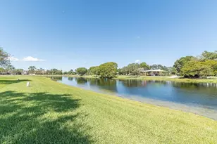 518 Woodgate Cir, Sunrise, FL 33326 - Photo 8