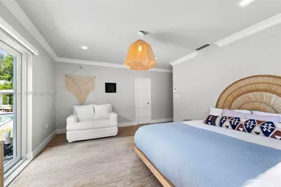 21000 NE 18th Ct, Miami, FL 33179 - Photo 32