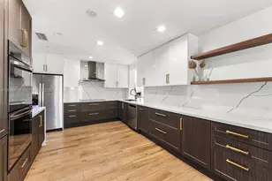 21000 NE 18th Ct, Miami, FL 33179 - Photo 16