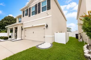 10204 Opaline Sky Ct, Riverview, FL 33578 - Photo 4