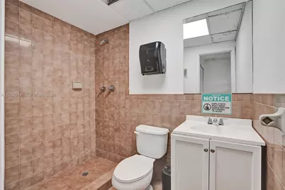 900 Flagler St, Miami, FL 33130 - Photo 16